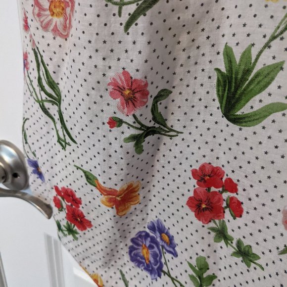 Spring Blouse - Picture 2 of 5